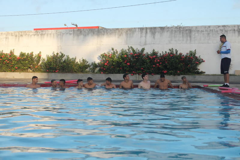 2412 img 8942