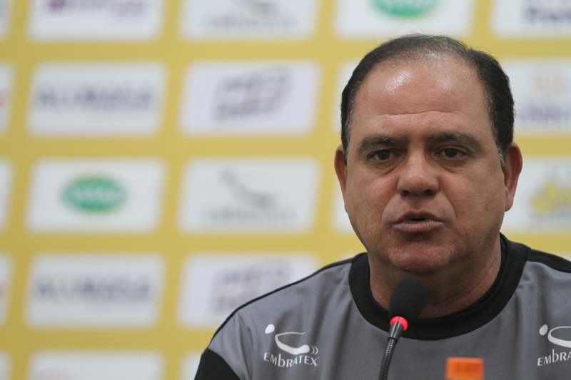 4707 lucas colombo coletiva t%c3%a9cnico do crici%c3%bama waguinho dias 17