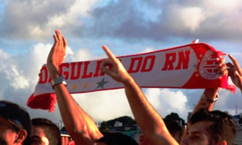 815 torcida1